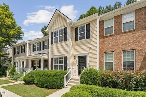 335 Anterbury Dr, Apex, NC 27502