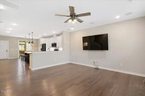 513 Brooks St, Wake Forest, NC 27587 photo 3
