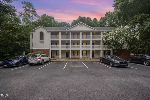 1851 Trailwood Heights Ln #204, Raleigh, NC 27603