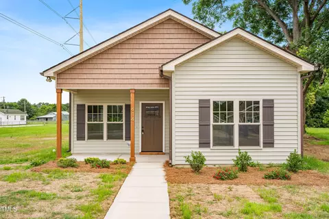 414 S Center St, Princeton, NC 27569