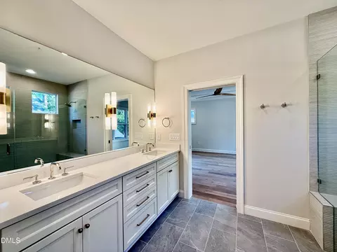 Bath - 1229 Dixie Trl, Raleigh, NC 27607 photo 7 of 7