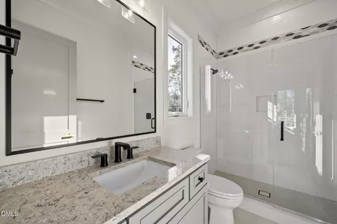 Bath - 1225 Dixie Trl, Raleigh, NC 27607 photo 4 of 6