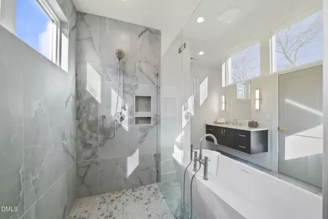 Bath - 1225 Dixie Trl, Raleigh, NC 27607 photo 3 of 6