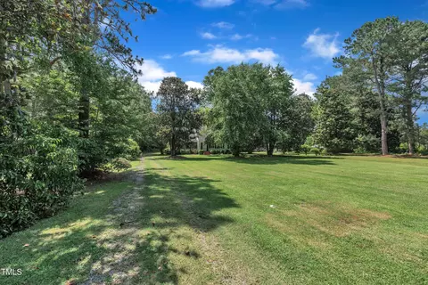 705 Wilsons Mills Rd, Smithfield, NC 27577 photo 2