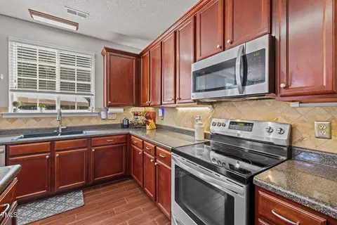 Kitchen - 504 Ashburn Ln, Durham, NC 27703 photo 4 of 5