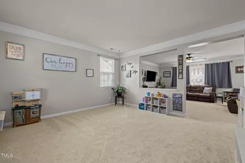 Entry Way - 504 Ashburn Ln, Durham, NC 27703 photo 1 of 4
