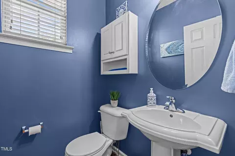 Bath - 504 Ashburn Ln, Durham, NC 27703 photo 1 of 5