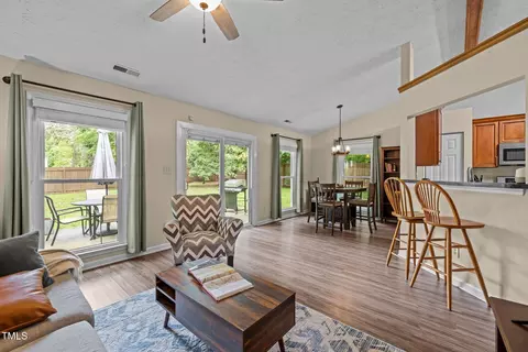 5801 Hadrian Dr, Durham, NC 27703 photo 3