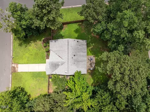 5801 Hadrian Dr, Durham, NC 27703 photo 38