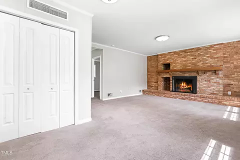 102 Emerald Cir, Durham, NC 27713 photo 13