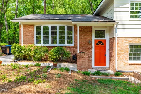 102 Emerald Cir, Durham, NC 27713 photo 2