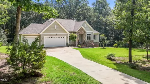 186 Ross Dr, Pittsboro, NC 27312