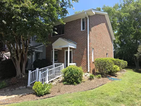 5893 Shady Grove Cir, Raleigh, NC 27609