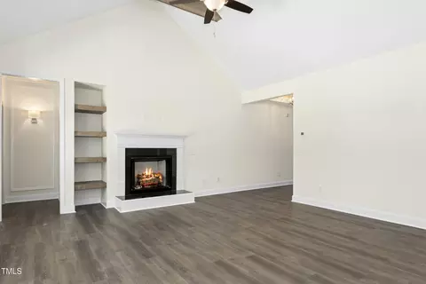 Living - 776 Shade Tree Rd, Benson, NC 27504 photo 2 of 2