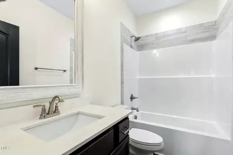 Bath - 776 Shade Tree Rd, Benson, NC 27504 photo 2 of 2