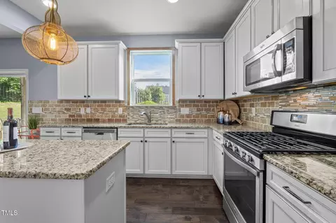 Kitchen - 7 Faircroft Ct, Durham, NC 27703 photo 3 of 4