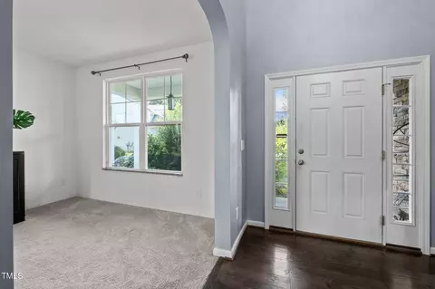 Entry Way - 7 Faircroft Ct, Durham, NC 27703 photo 2 of 3