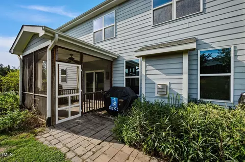 Exterior - 7 Faircroft Ct, Durham, NC 27703 photo 2 of 9