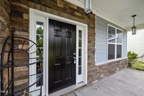 Exterior - 7 Faircroft Ct, Durham, NC 27703 photo 8 of 9