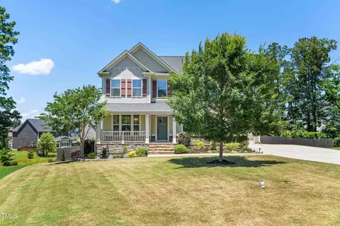 3504 Regent Pines Dr, New Hill, NC 27562