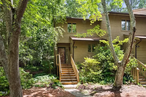 113 Twisted Oak Pl, Durham, NC 27705 photo 2