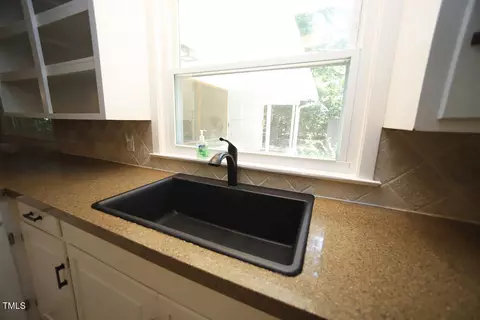 Kitchen - 5112 Stephens Ln, Durham, NC 27712 photo 1 of 4