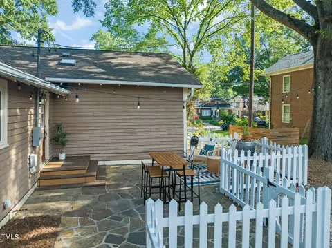 Exterior - 211 W Trinity Ave, Durham, NC 27701 photo 13 of 17