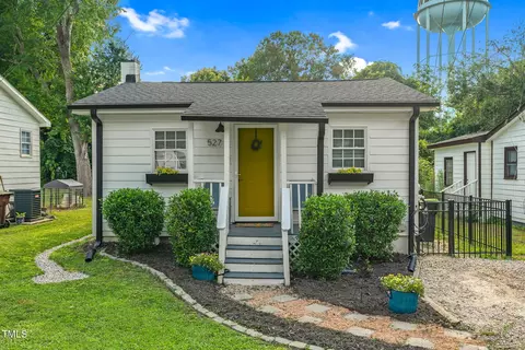 527 N Cypress St, Wendell, NC 27591