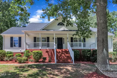 52 Malcolm Dr, Clayton, NC 27520