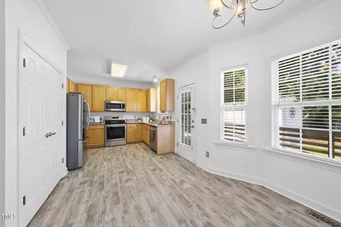 107 Roan Dr, Garner, NC 27529 photo 2
