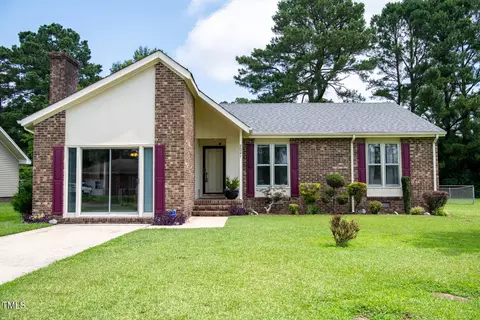 2021 Eastridge Cir, Kinston, NC 28501