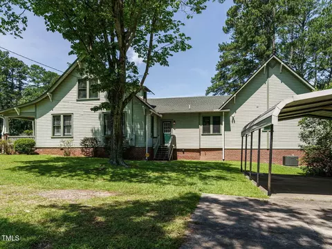 Exterior - 714 Spring Ln, Sanford, NC 27330 photo 5 of 6