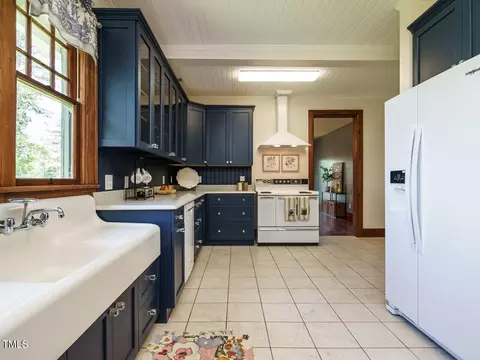 Kitchen - 714 Spring Ln, Sanford, NC 27330 photo 4 of 4