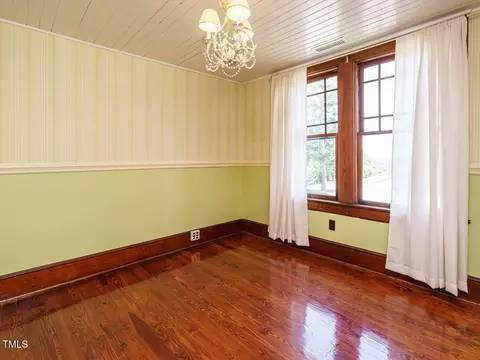 Bedroom - 714 Spring Ln, Sanford, NC 27330 photo 5 of 7