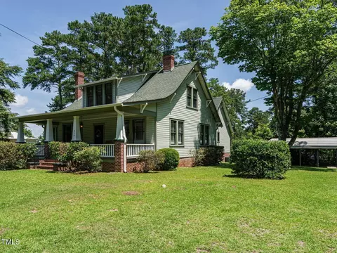 Exterior - 714 Spring Ln, Sanford, NC 27330 photo 2 of 6
