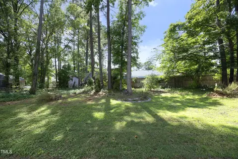 Exterior - 409 Glaive Dr, Durham, NC 27703 photo 4 of 7