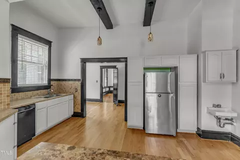 Kitchen - 118 N 7th St, Smithfield, NC 27577 photo 6 of 7