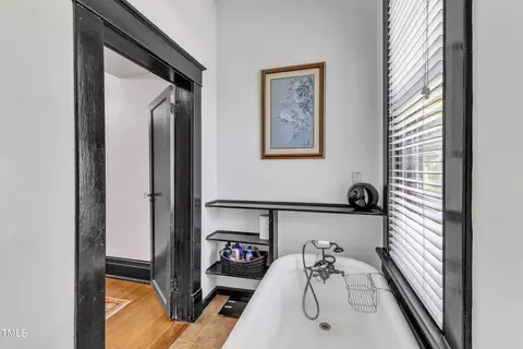 Bath - 118 N 7th St, Smithfield, NC 27577 photo 3 of 4