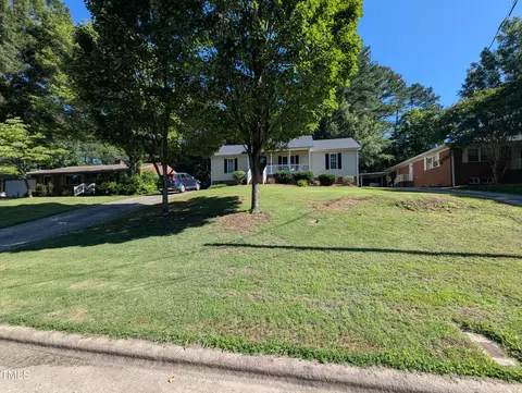 Exterior - 908 E Hudson Ave, Durham, NC 27704 photo 3 of 4