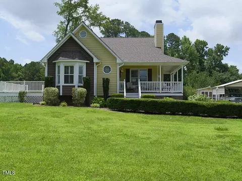 2817 Buckboard Ln, Raleigh, NC 27603