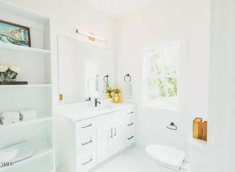 Bath - 415 E Lavender Ave, Durham, NC 27704 photo 6 of 10