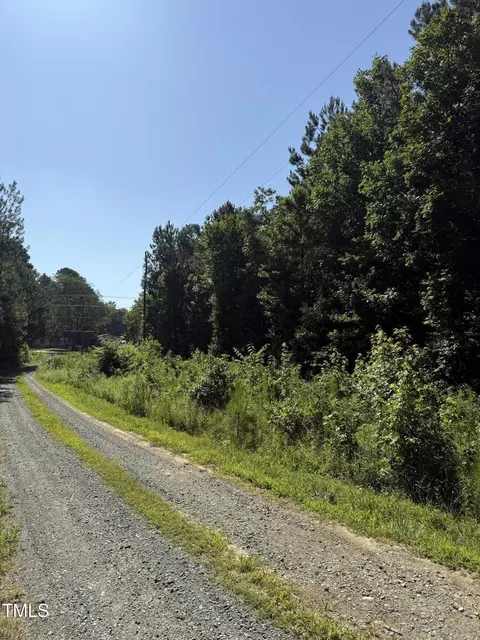 190 Louise Jenkins Rd, Moncure, NC 27559