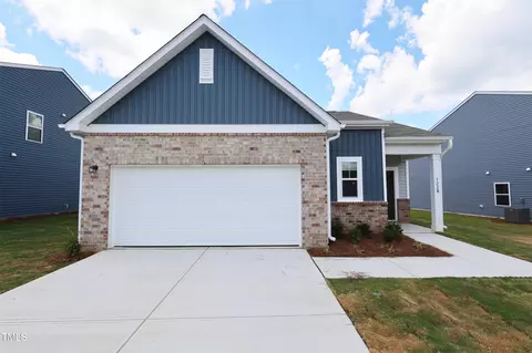 1228 Pond Overlook Dr, Nashville, NC 27856