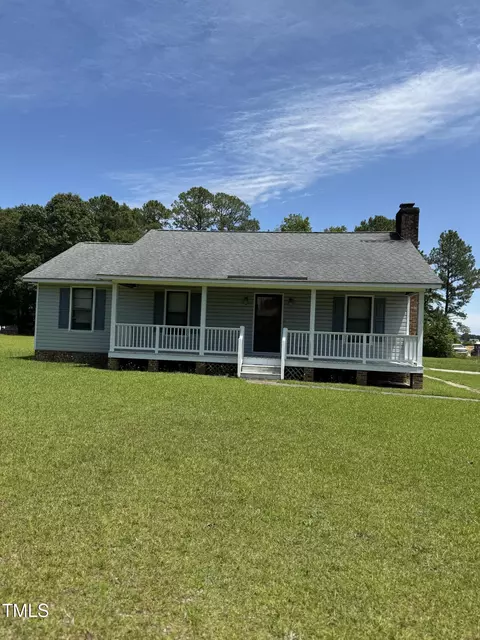 410 Carmil Dr, Selma, NC 27576