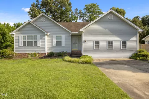 1401 Burchcrest Dr, Garner, NC 27529 photo 1