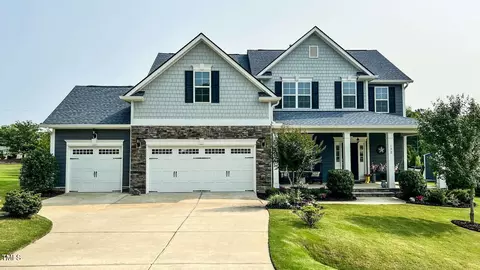 192 Waterpine Dr, Garner, NC 27529