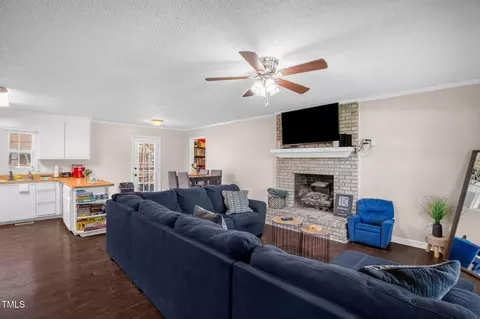 117 James Dr, Pine Level, NC 27568 photo 6