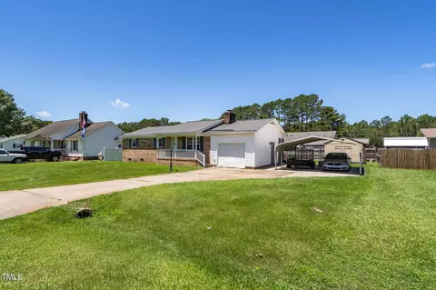 117 James Dr, Pine Level, NC 27568 photo 4