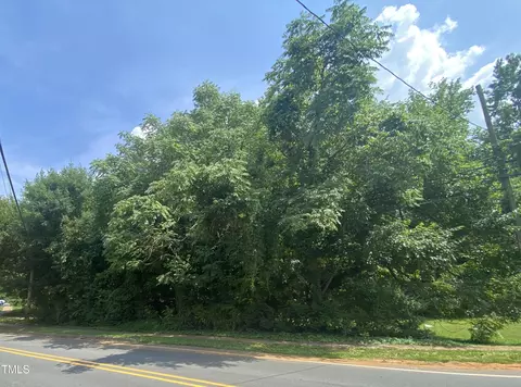 421 W Holt St, Mebane, NC 27302