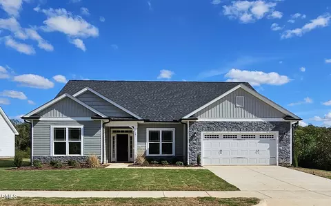 147 River Chapel Dr, Fuquay Varina, NC 27526